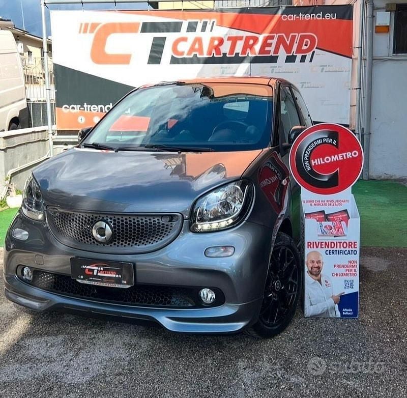 Usata Smart ForFour Superpassion 70 CV (51 kW) 2019 Grigio Utilitaria