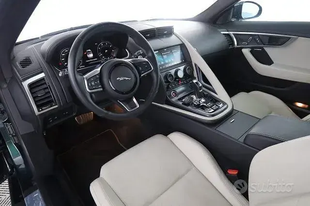 Usata Jaguar F-Type R 300 CV (220 kW) 2023