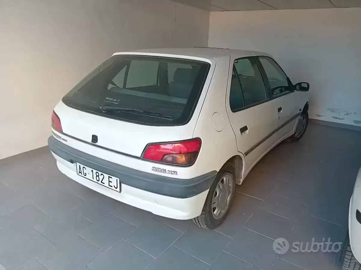 Usata Peugeot 306 75 CV (55 kW) 1995 Bianco Berlina