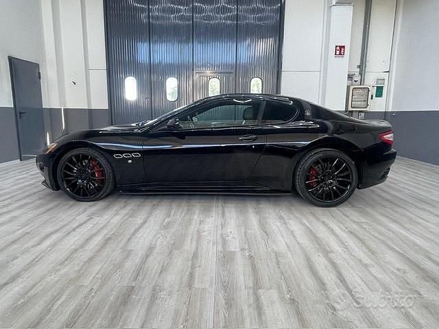 Usata Maserati Granturismo 440 CV (323 kW) 2011 Nero Coupé