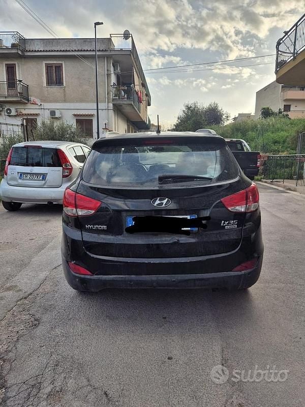 Używany Hyundai ix35 115 KM (84 kW) 2013 Czarny SUV