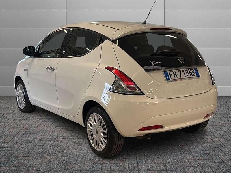 Usata Lancia Ypsilon S 95 CV (69 kW) 2017 Bianco Utilitaria