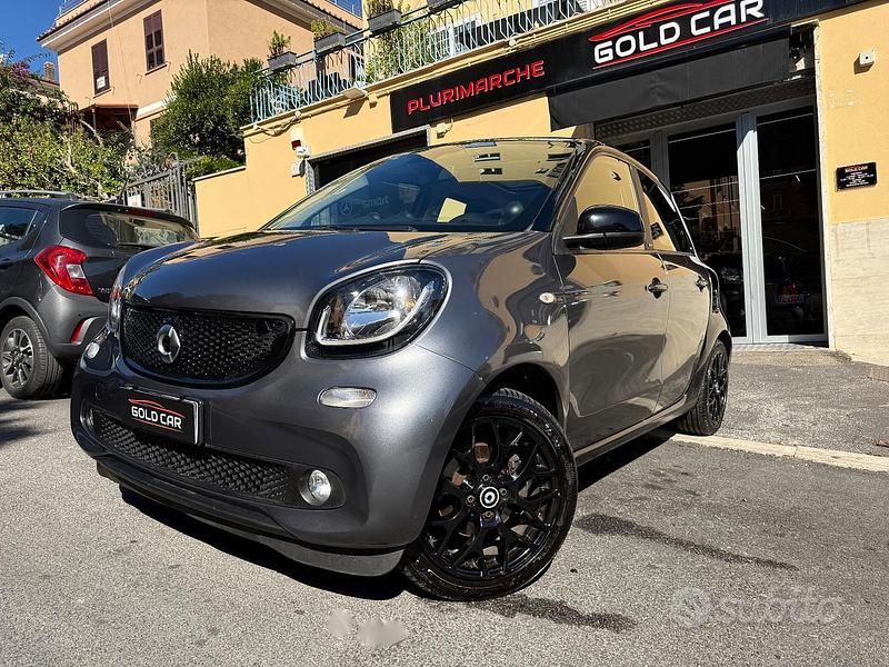 Grigio Usata 2017 Smart ForFour Passion Due volumi | 11.990 € (Buon prezzo) - Immagine 1/4