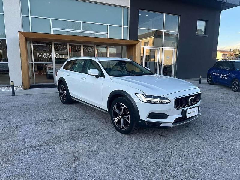 Usata Volvo V90 CC Business Edition 197 CV (144 kW) 2021 Bianco Station wagon