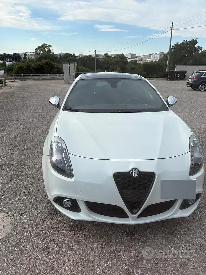 Usata Alfa Romeo Giulietta 150 CV (110 kW) 2013 Bianco Utilitaria