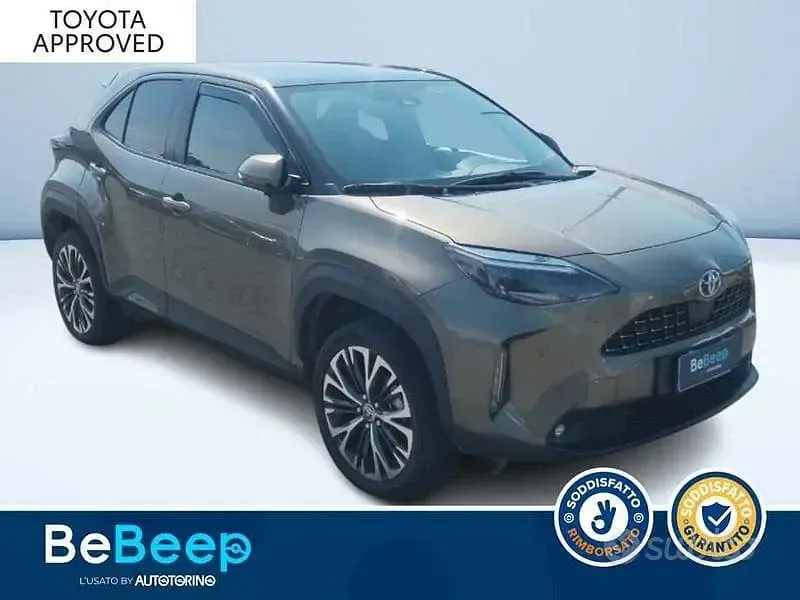 Usata Toyota Yaris Cross Lounge 116 CV (85 kW) 2022 Marrone SUV