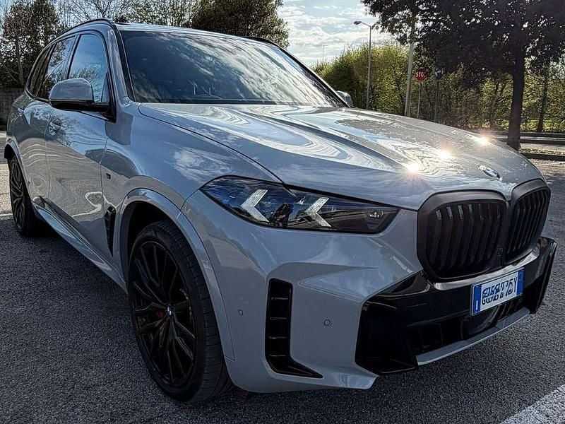 Usata BMW X5 M Sport 352 CV (258 kW) 2025 Grigio SUV