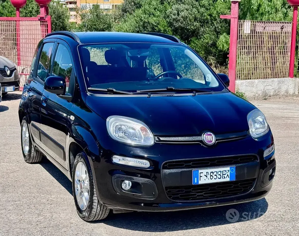 Usata Fiat Panda Lounge 95 CV (69 kW) 2018 Nero Utilitaria