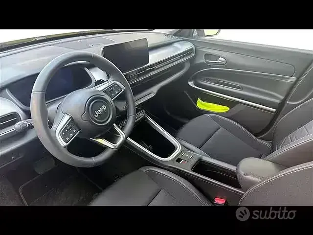 Usata Jeep Avenger Summit 110 CV (80 kW) 2024 Giallo SUV