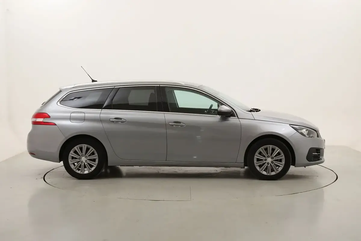 Usata Peugeot 308 Allure 131 CV (96 kW) 2021 Station wagon