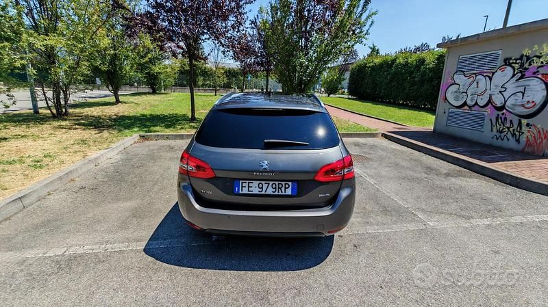 Usata Peugeot 308 SW Allure 120 CV (88 kW) 2016 Grigio Station wagon