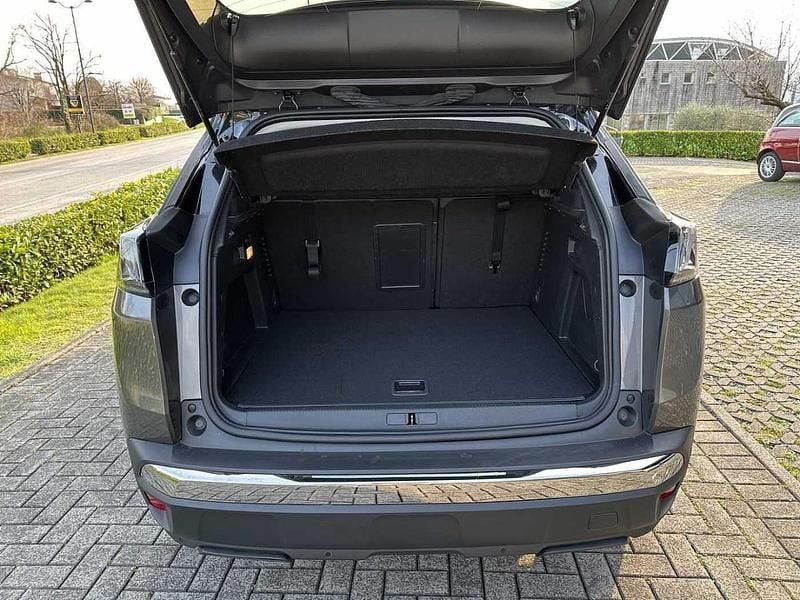 Usata Peugeot 3008 Allure 224 CV (164 kW) 2021 Grigio SUV