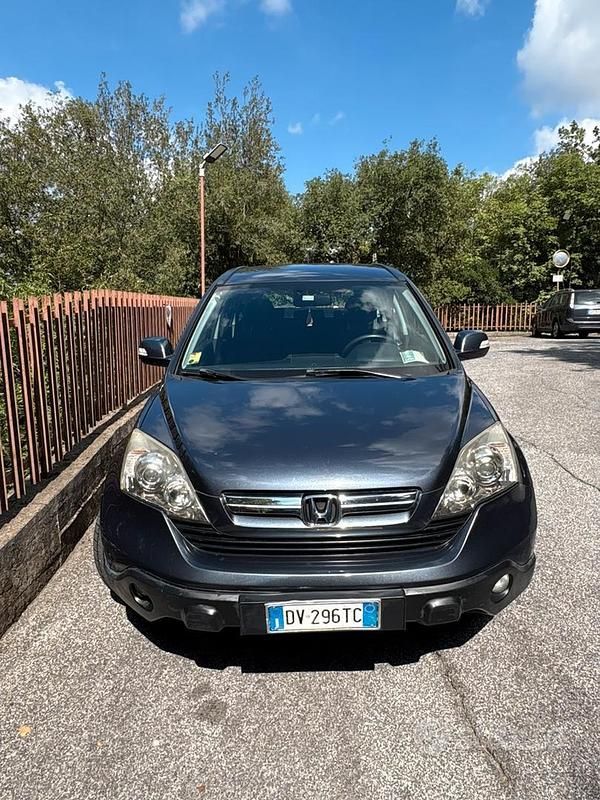 Blu Usata 2009 Honda CR-V Elegance SUV | 6500 € (Buon prezzo) - Immagine 1/4