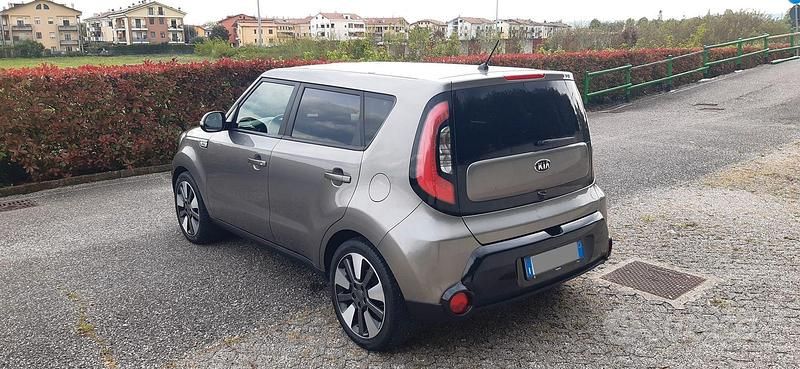 Usata Kia Soul 136 CV (100 kW) 2016 SUV