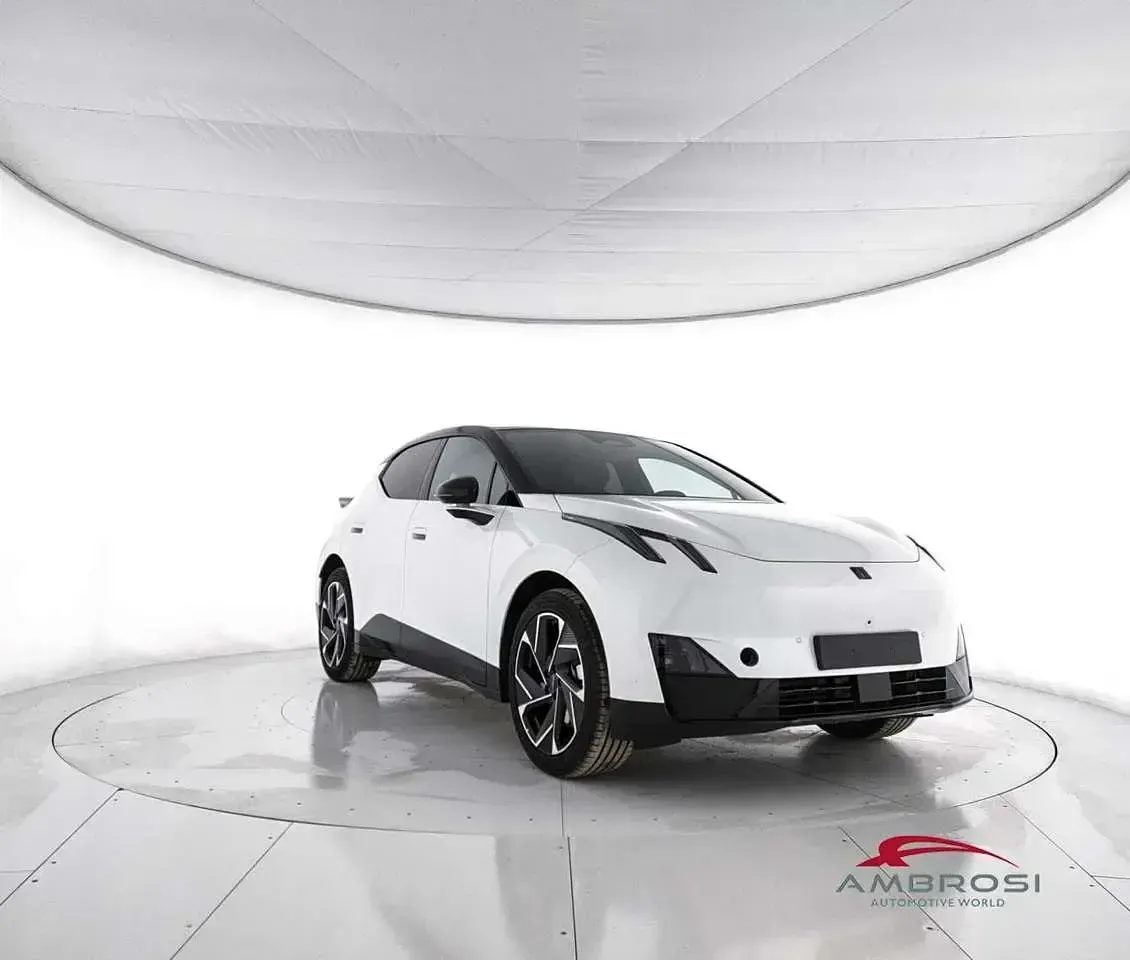 Nuova Lynk & Co 02 200 kW (272 CV) 2025 Bianco SUV