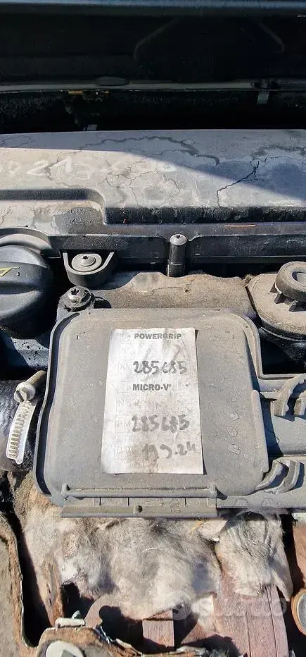 Usata Peugeot 207 70 CV (51 kW) 2007 Nero Utilitaria