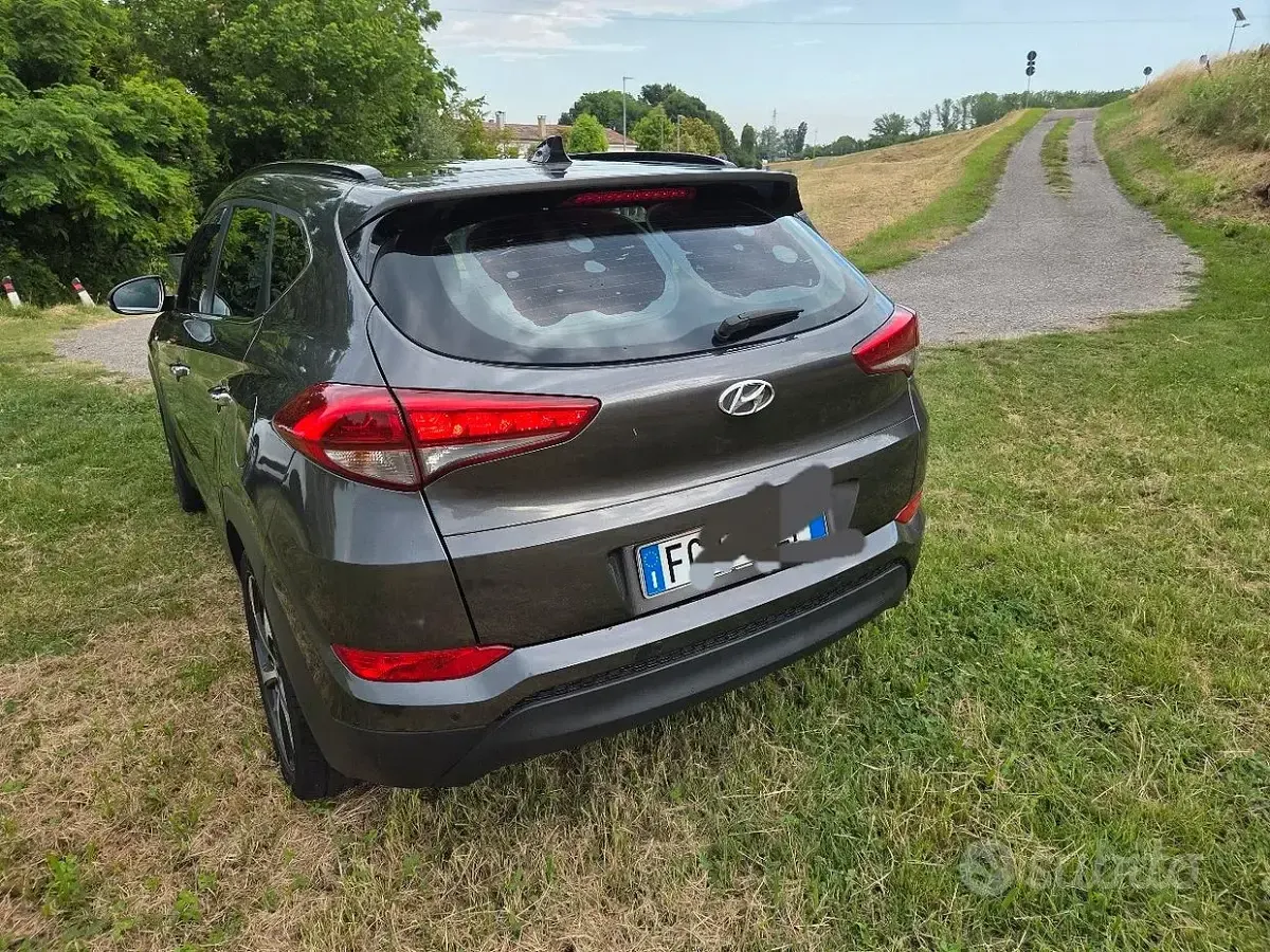 Usata Hyundai Tucson 141 CV (103 kW) 2017 Grigio SUV