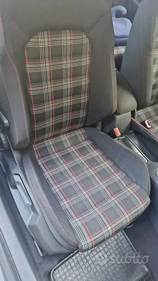 Usata VW Golf IV 2004 Grigio Berlina