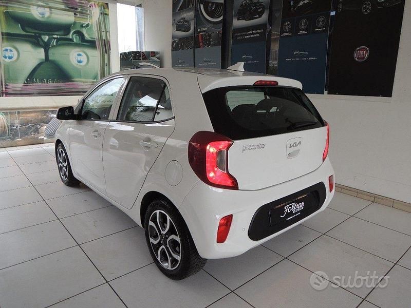 Usata Kia Picanto Style 65 CV (47 kW) 2023 Bianco Utilitaria