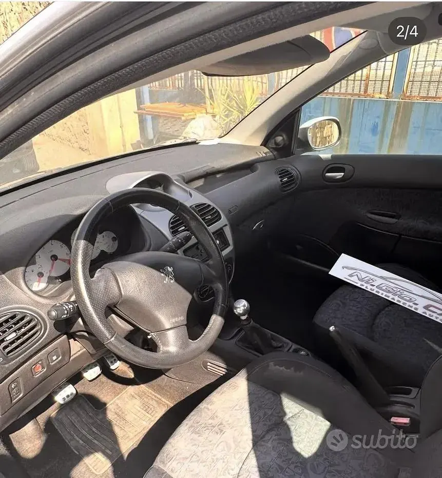Usata Peugeot 206 88 CV (64 kW) 2006 Grigio Berlina