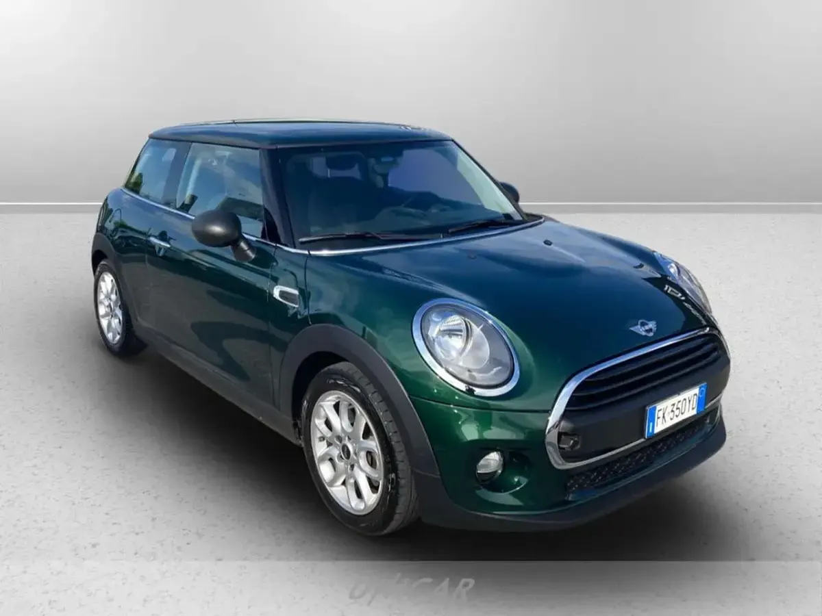 Usata Mini ONE 102 CV (75 kW) 2017 Verde Utilitaria