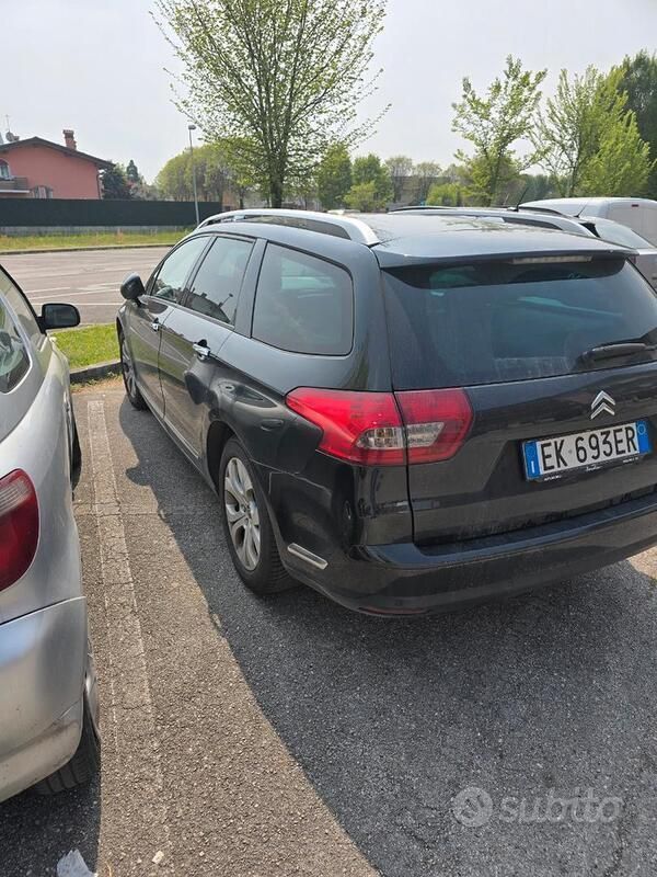 Usata Citroën C5 140 CV (102 kW) 2011 Nero Station wagon