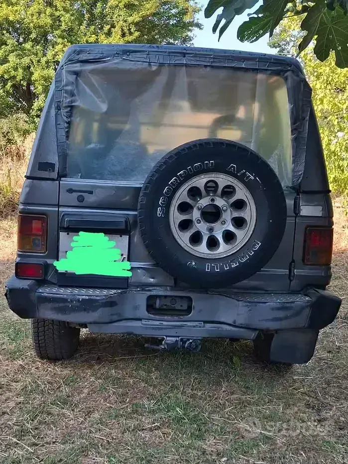 Usata Mitsubishi Pajero 84 CV (61 kW) 1988 Grigio SUV