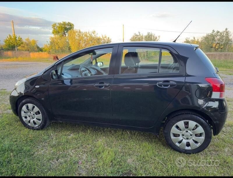 Usata Toyota Yaris 2009 Nero Berlina