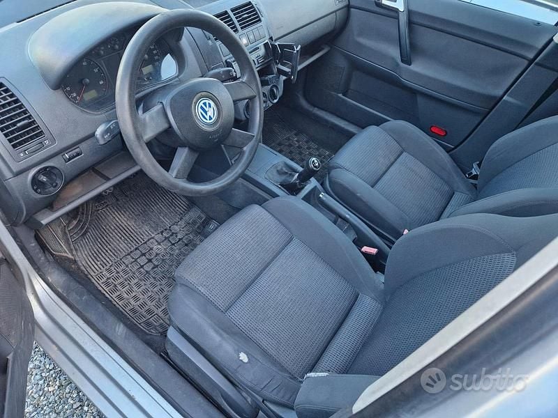 Usata VW Polo 75 CV (55 kW) 2002 Grigio Utilitaria