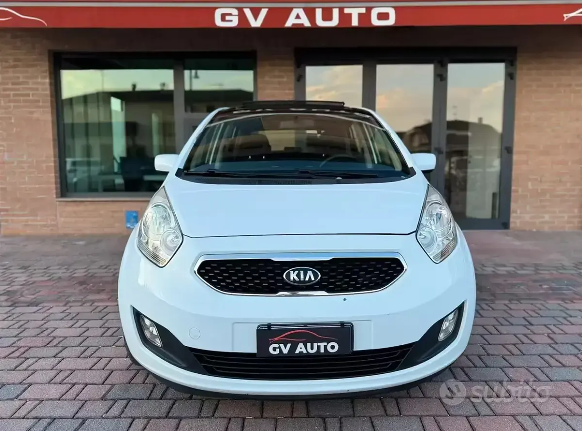 Usata Kia Venga Active 90 CV (66 kW) 2013 Bianco Utilitaria