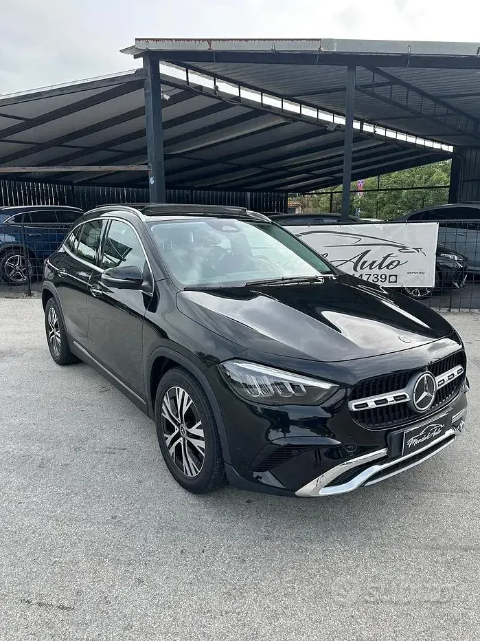 Usata Mercedes GLA200 Advanced 150 CV (110 kW) 2025 Nero SUV
