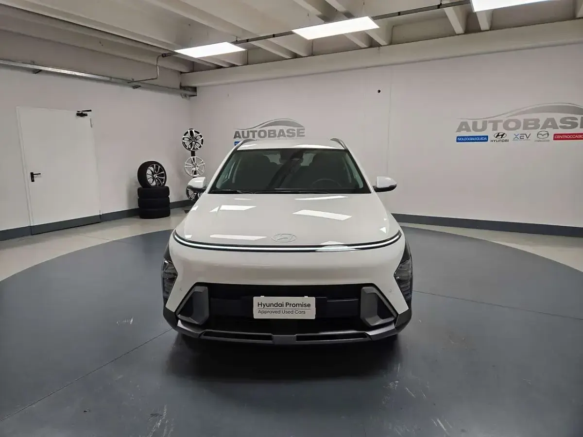 Nuova Hyundai Kona 102 CV (75 kW) 2026 Atlas white SUV