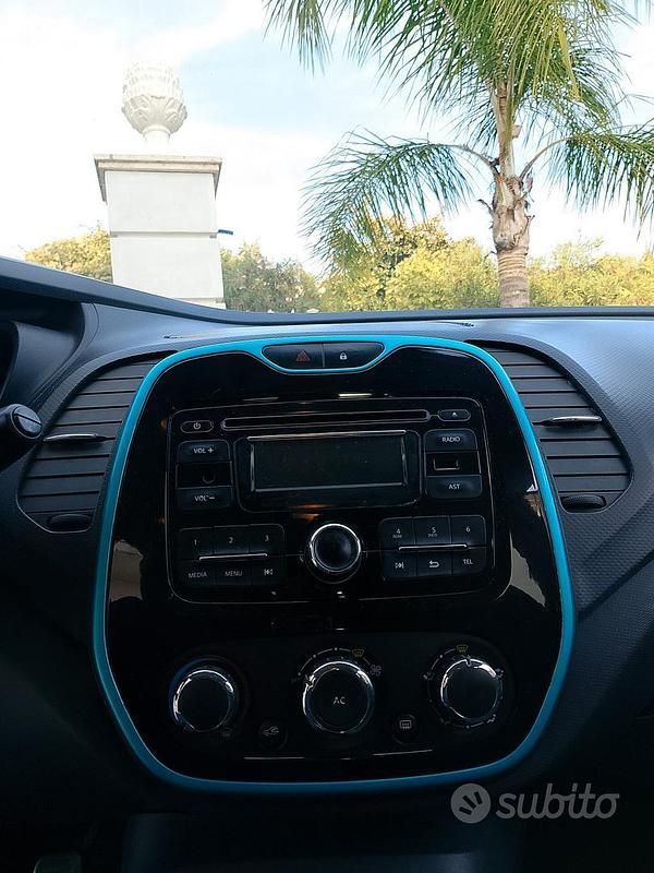Usata Renault Captur 90 CV (66 kW) 2013 Bianco SUV