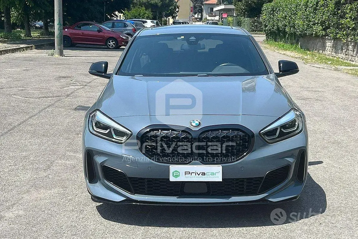 Usata BMW M135 Comfort Edition 306 CV (225 kW) 2021 Grigio Utilitaria