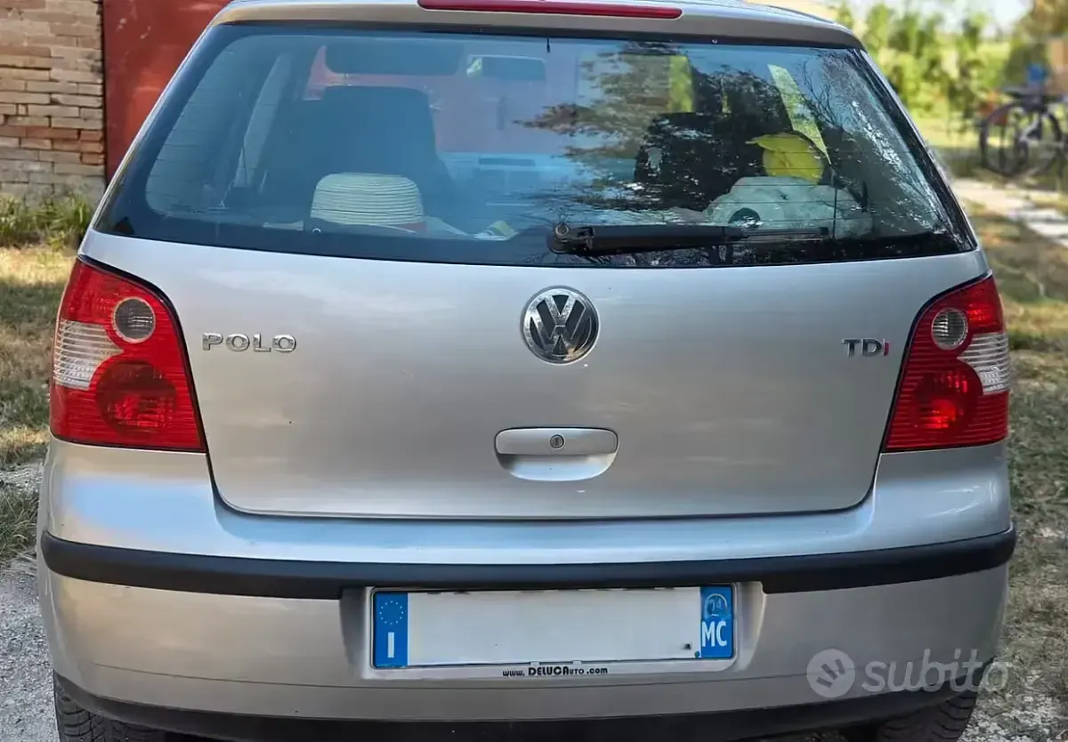 Usata VW Polo 75 CV (55 kW) 2004 Grigio Utilitaria
