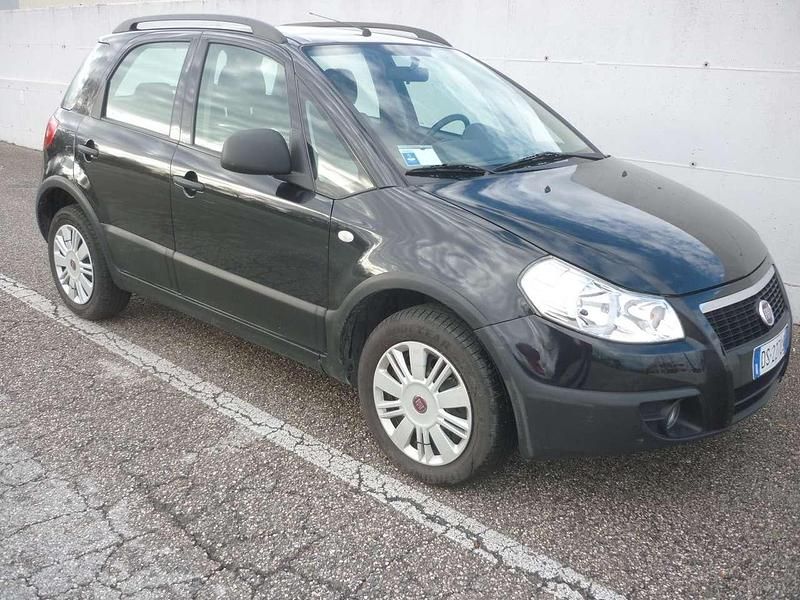 Usata Fiat Sedici Dynamic 107 CV (78 kW) 2008 Nero SUV