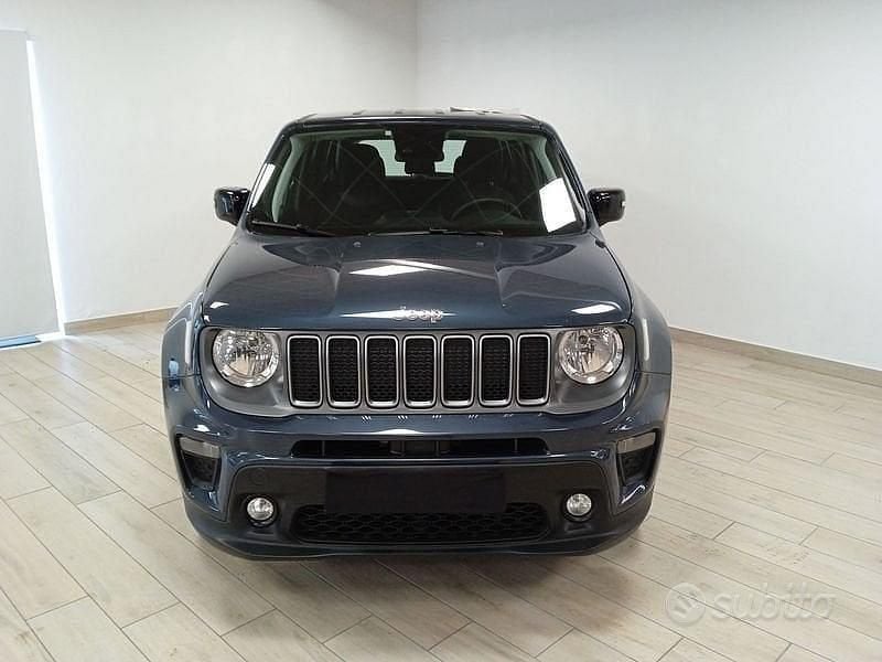 Używany Jeep Renegade Limited 120 KM (88 kW) 2023 Szary SUV