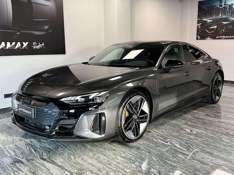 Usata Audi e-tron Ambiente 163 kW (222 CV) 2023 Gray SUV