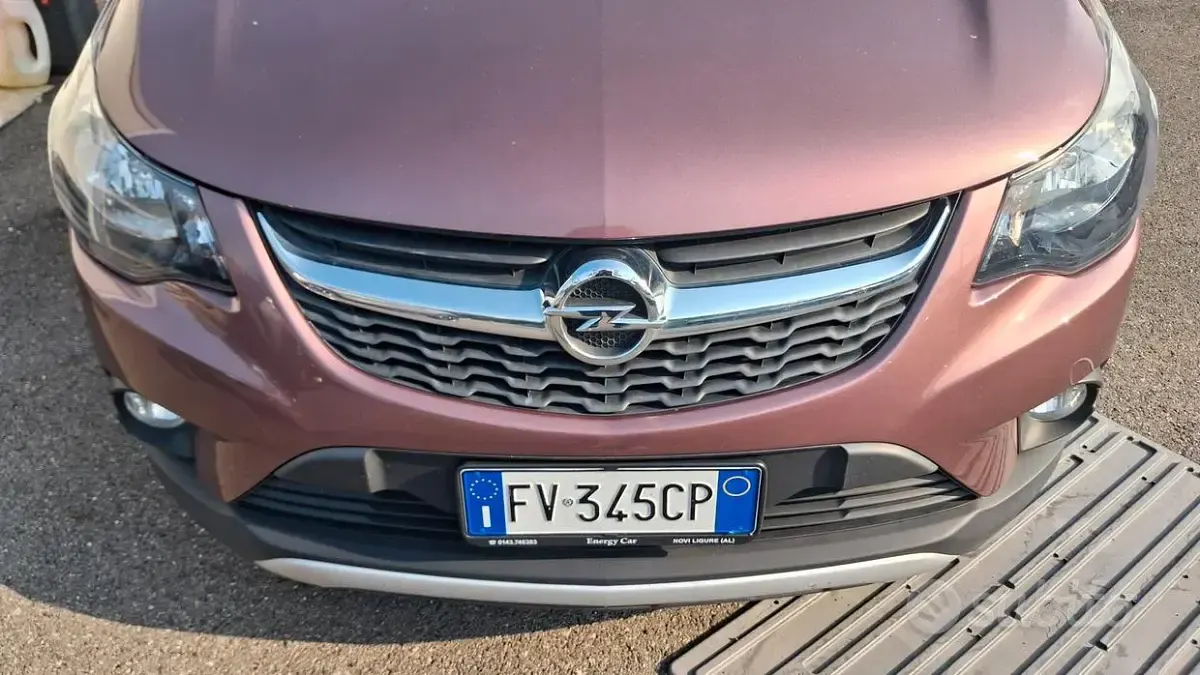 Usata Opel Karl Rocks 73 CV (53 kW) 2019 Marrone Utilitaria