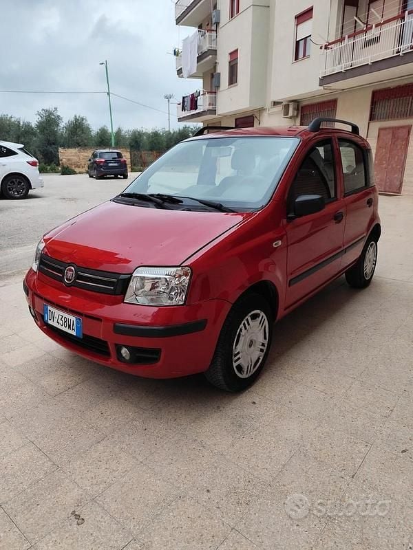 Usata Fiat Panda Dynamic 60 CV (44 kW) 2009 Rosso Utilitaria