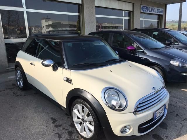 Venduto Mini Cooper D 16 16v 30 Km C Auto Usate In Vendita