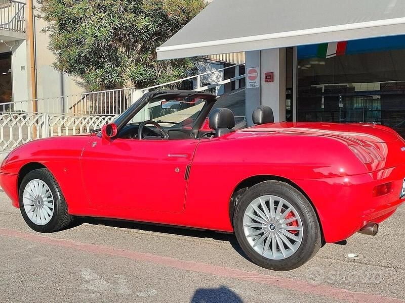Usata Fiat Barchetta 131 CV (96 kW) 1999 Rosso Cabrio