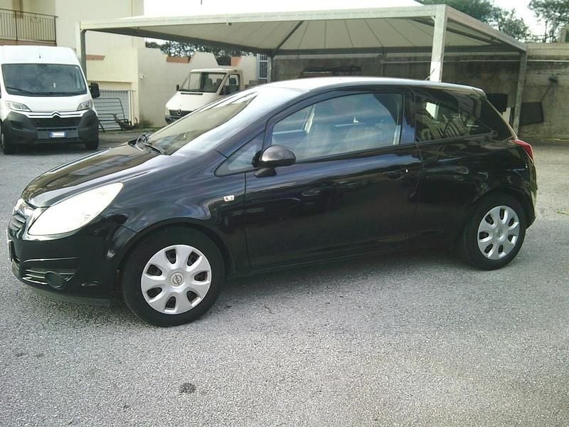 Usata Opel Corsa Club 75 CV (55 kW) 2009 Nero Utilitaria