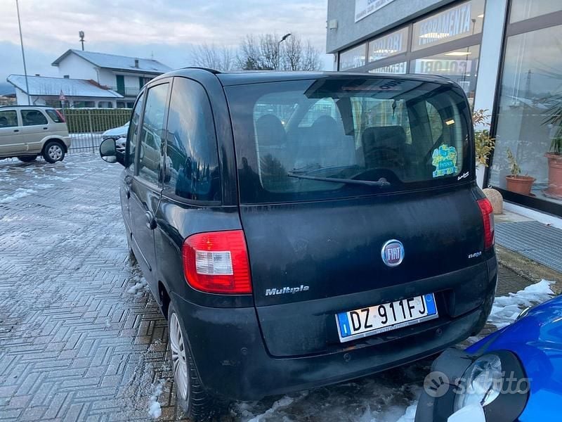 Usata Fiat Multipla Dynamic 119 CV (87 kW) 2009 Nero Monovolume