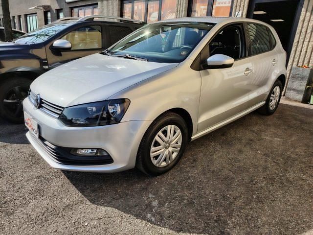 Usata VW Polo Trendline 75 CV (55 kW) 2016 Argento metallizzato Berlina