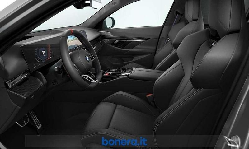 Nuova BMW M5 Comfort Edition 727 CV (534 kW) 2026 Bmw individual frozen deep gre Station wagon