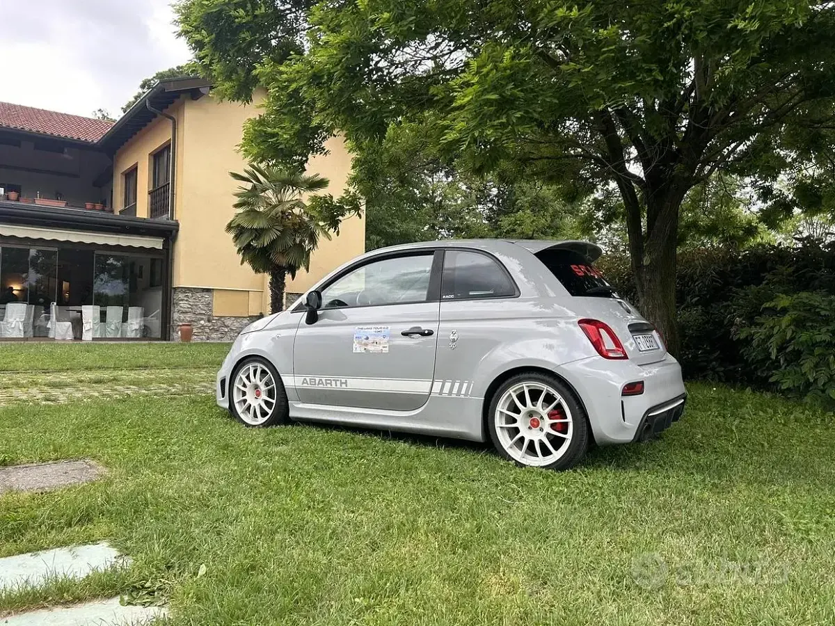 Usata Abarth 595 Esseesse 180 CV (132 kW) 2019 Grigio Berlina