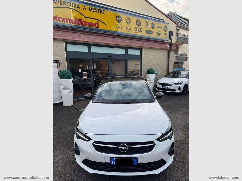 Usata Opel Corsa GS Line 101 CV (74 kW) 2022 Bianco Utilitaria