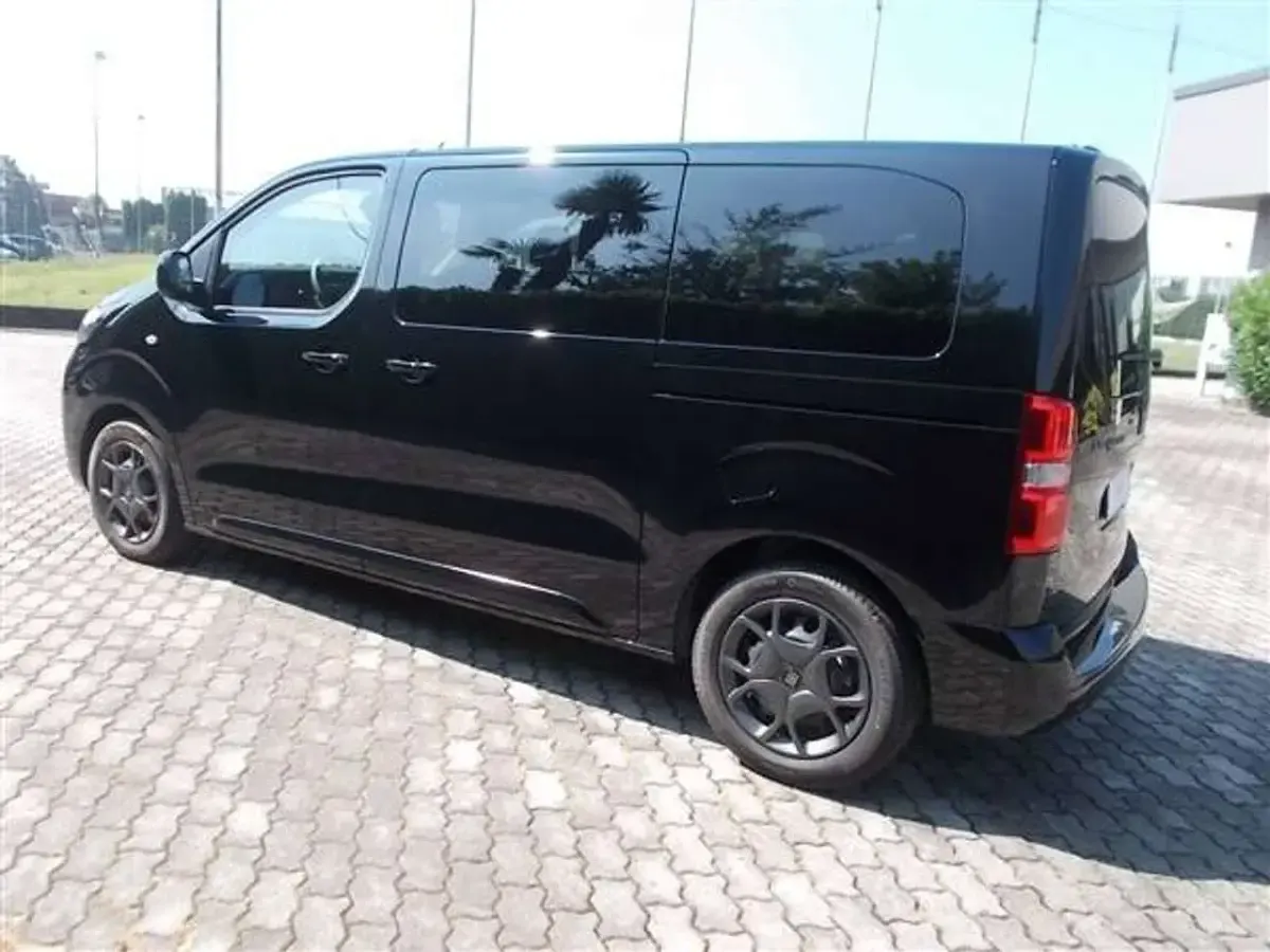 Usata Fiat Ulysse 130 kW (177 CV) 2025 Nero Monovolume