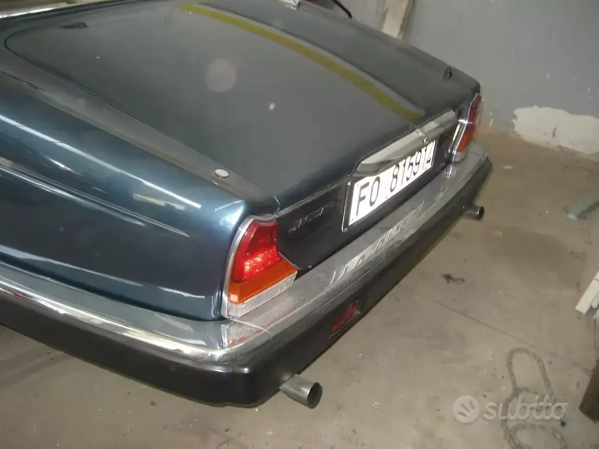 Usata Jaguar XJ Sovereign 199 CV (146 kW) 1993 Verde Berlina